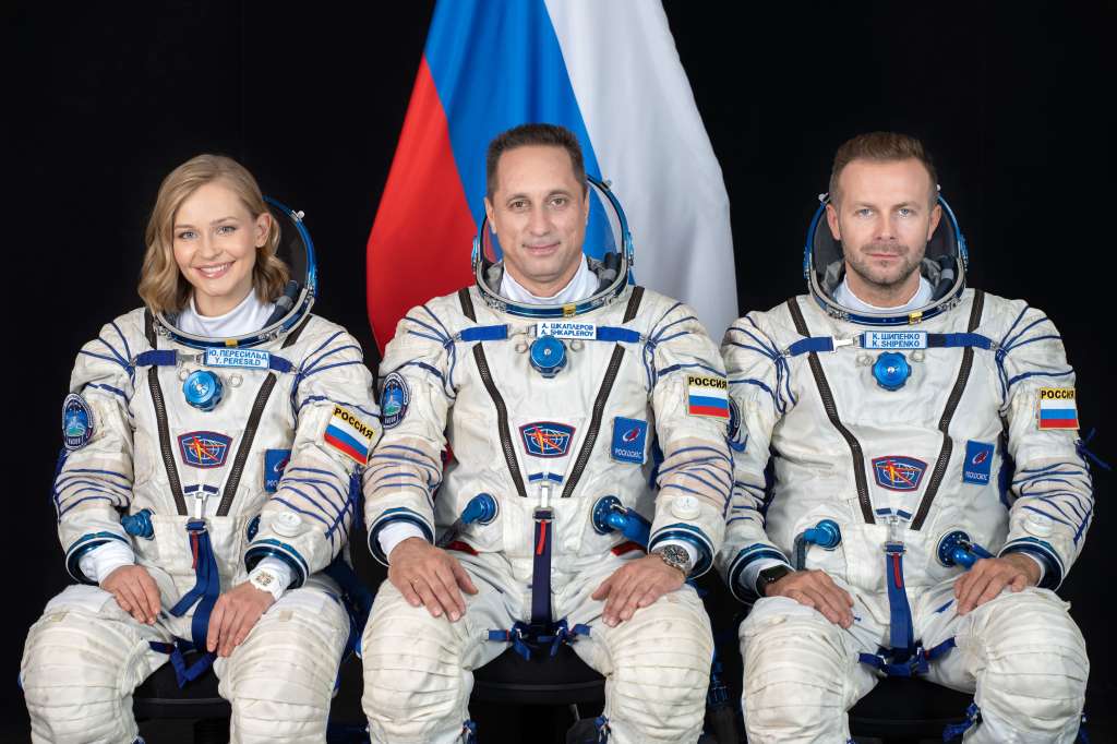 Российские кинематографисты приземлились после съемок на космической станции — новости Бостона, погода, спорт